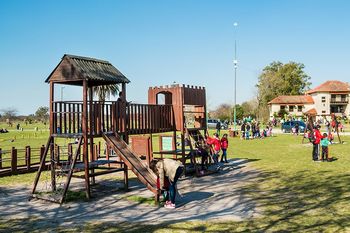 Parque Ecológico con cuentos, huerta y paseos al aire libre 