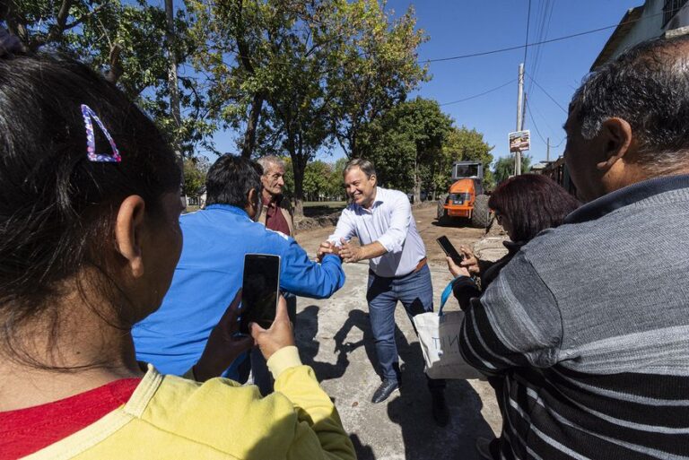 Avanza la pavimentación de 70 calles en Almirante Brown