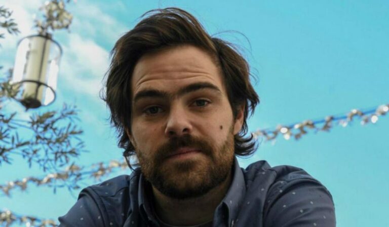 El extraño look de Peter Lanzani en el cumpleaños de la China Suárez