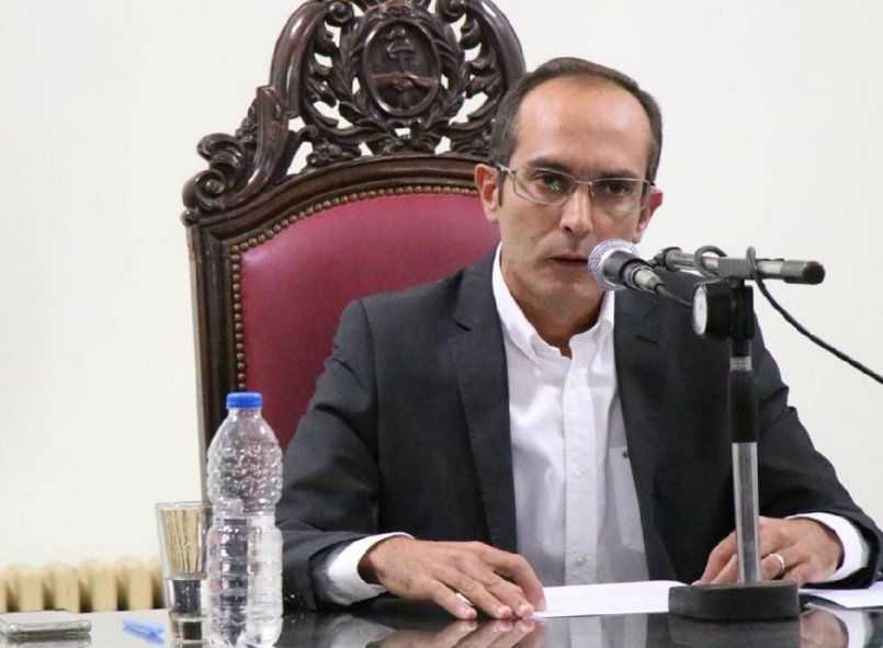 Marcos Pisano irá por la reelección tras un cierre tenso en Bolívar