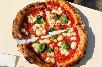 Una pizzería bonaerense fue seleccionada entre las 50 mejores del mundo.