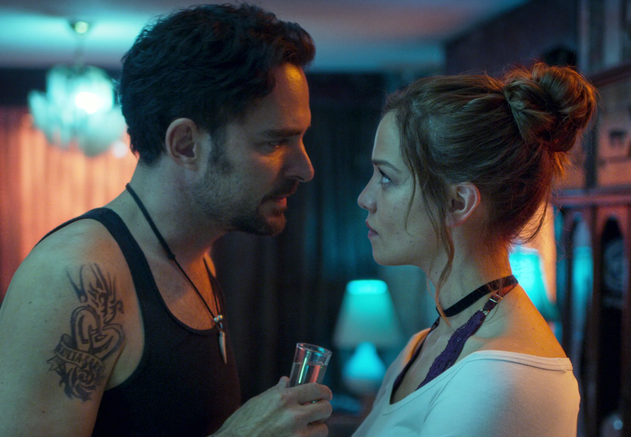 La serie mexicana que tiene a Manolo Cardona como protagonista lanzará su tercera temporada en Netflix.