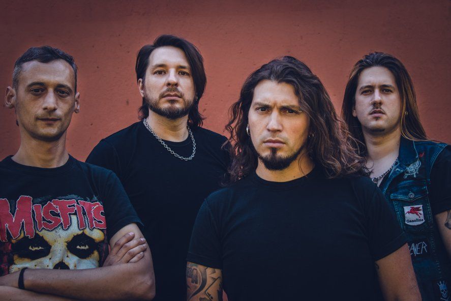 A mediados de 2020, Respeto presentó su primer álbum El eclipse de la razón, que la prestigiosa revista MadHouse catalogó como “una de las revelaciones del año”.