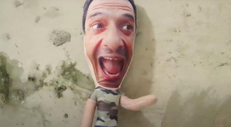 Ricardo Mollo "animado" en el nuevo video clip de Divididos