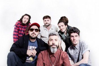 Rondamon lanza “Quién Sos?”, una canción que transpira viajes, juntadas, amigos y amores.