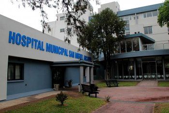La mujer de 34 años fue atacada con una navaja dentro de un auto