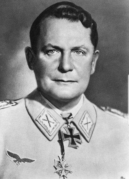 Hermann Göring jerarca nazi y lider militar aleman colabora direxto de Hitler, citado como 