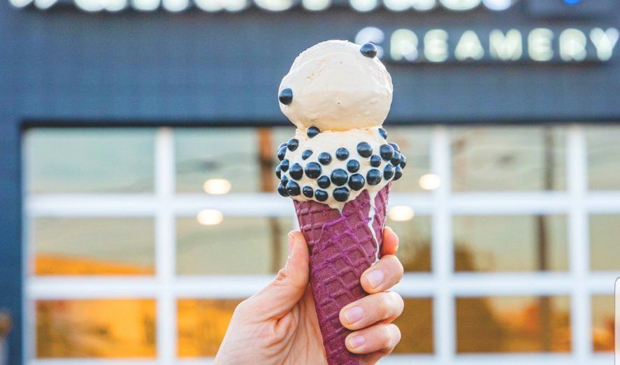 Un sabor muy elegido de la Picada de helados : crema belga con arándanos californianos 