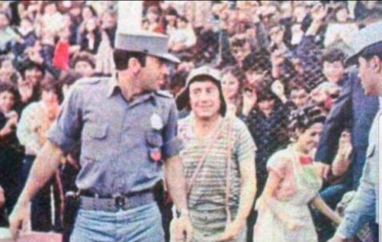 La cuenta de Jirafales subió fotos del Chavo del 8 en Estudiantes