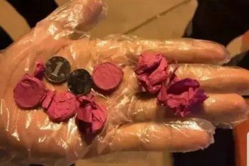 Estas son las monedas que impidieron el despegue del vuelo del avión en China. Las autoridades debieron cancelarlo 
