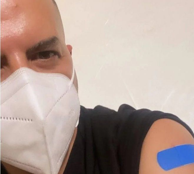 Vacunarse en EEUU: Ángel de Brito se sumó al boom del momento
