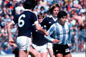 imperdible: nuevo aniversario del show de diego en glasgow y su primer gol con la seleccion