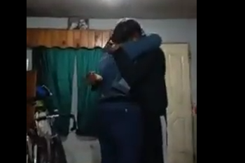 Emoción plena: un pide de Defensa fue convocado a Primera y su video se volvió viral.
