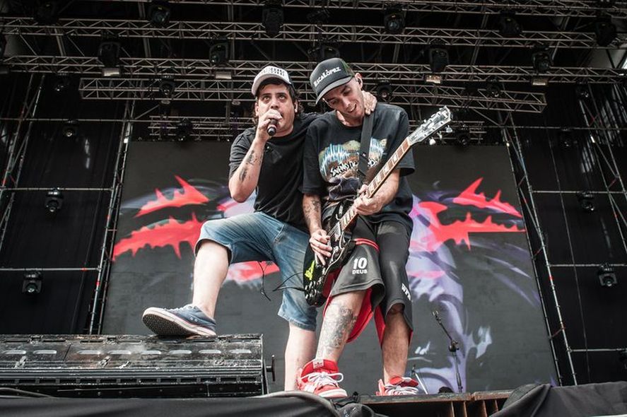 Sueño de Pescado, Guasones y El Mató son algunas de las bandas nacidas en La Plata que forman parte de la grilla del festival de rock.