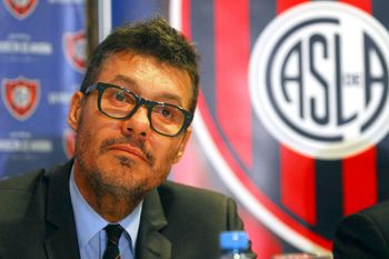 Días solitarios: Tinelli decide si se aleja o no definitavemente del fútbol.