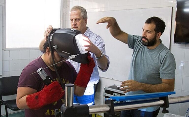 UNAHUR: cómo inscribirse al Centro Tecnológico para el Trabajo y la Producción
