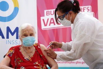 coronavirus: argentina ya tiene mas vacunados que infectados desde que arranco la pandemia