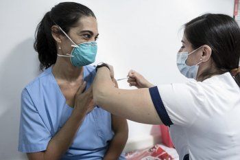 Comenzó la campaña de vacunación contra el coronavirus.