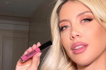 Wanda Nara generó revuelo con sus fotos tomando sol