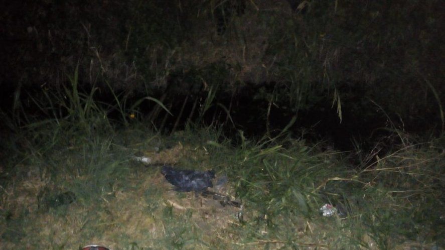 El falso Rambo de La Plata se metió en una zanja mientras huía de la policía.
