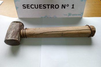 Atacó a su expareja con una maza