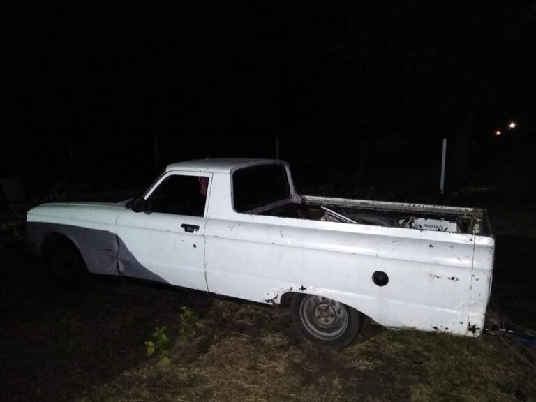 La Plata: roban un tractor para cortar el pasto en un club