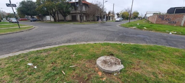 La Plata: un niño, una alcantarilla y un accidente evitable