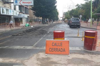 hector gay mete mano en el centro de bahia blanca con distintas obras en simultaneo