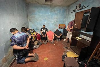 hurlingham: asi cayo una banda que producia y comercializaba drogas