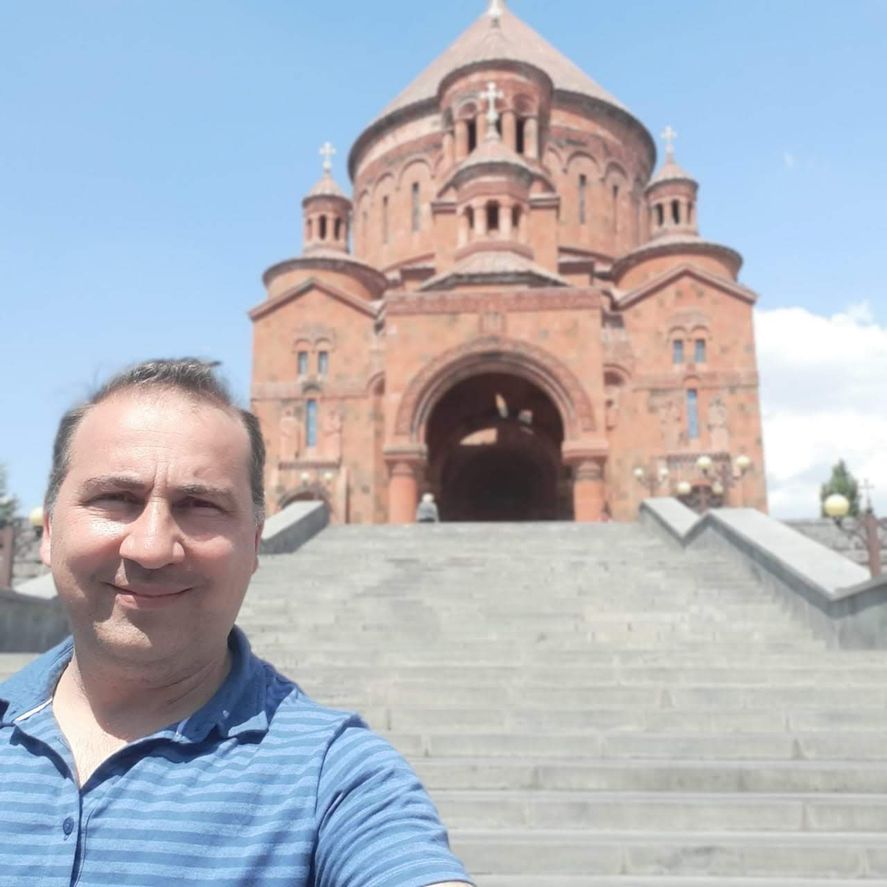 Fernando Nazar, en Armenia. Entrevista exclusiva de Infocielo.