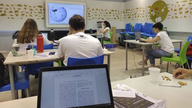 El CONICET y la UNLP convocan a crear contenidos ambientales en Wikipedia, ¿Cómo sumarse? 