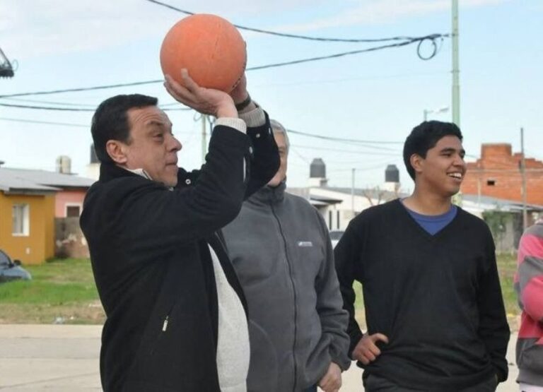 Zárate: Denuncian al intendente por el destino de fondos