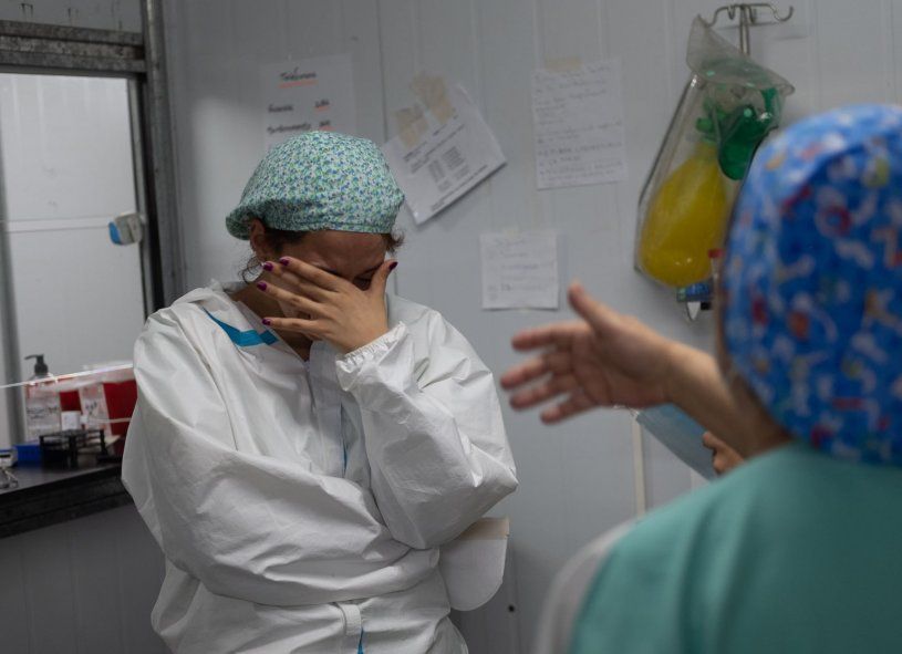 Un día en un hospital del AMBA con el coronavirus
