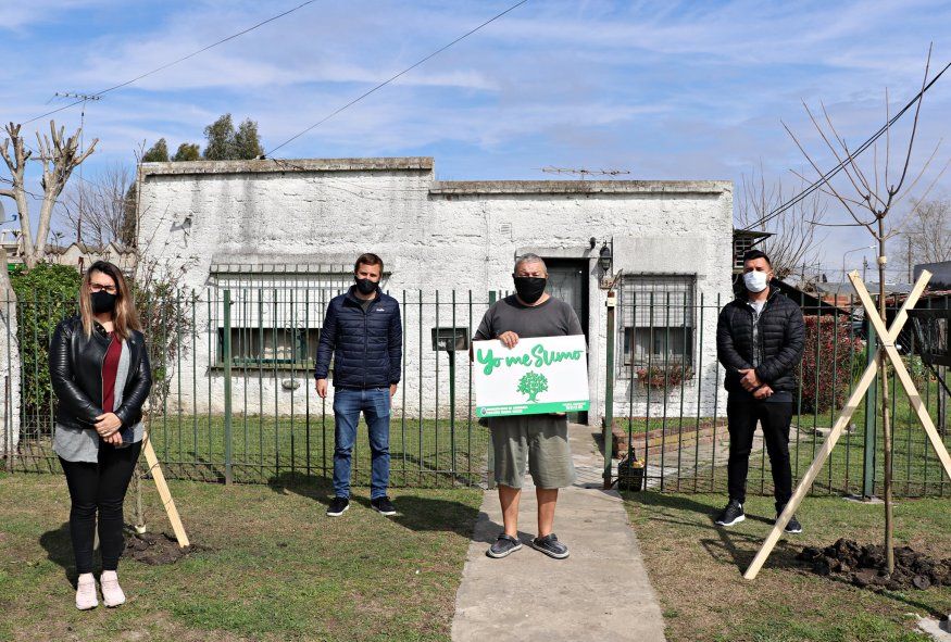 Los vecinos de Ensenada reciben asesoramiento sobre el cuidado de los árboles