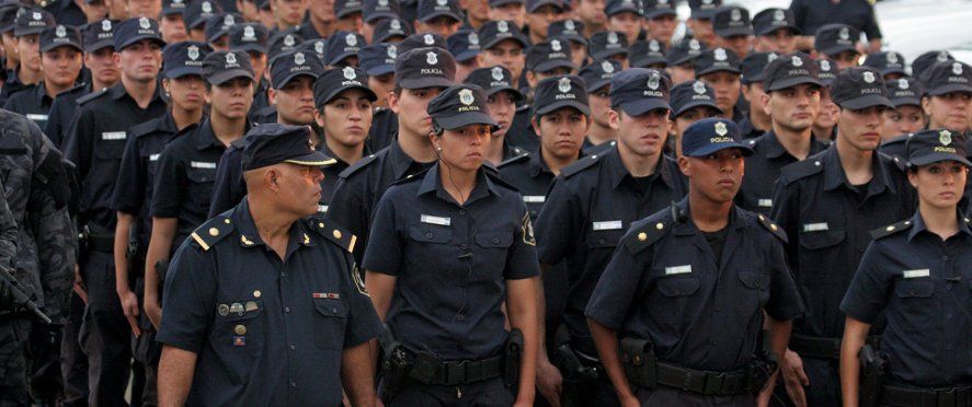 La otra cara del reclamo salarial de la Policía Bonaerense.