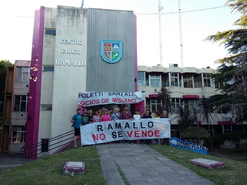 Ramallo: protestas contra el COUT