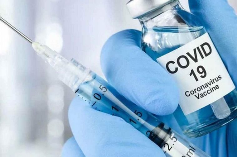 La vacuna de Oxford contra el coronavirus fue frenada por AstraZeneca.