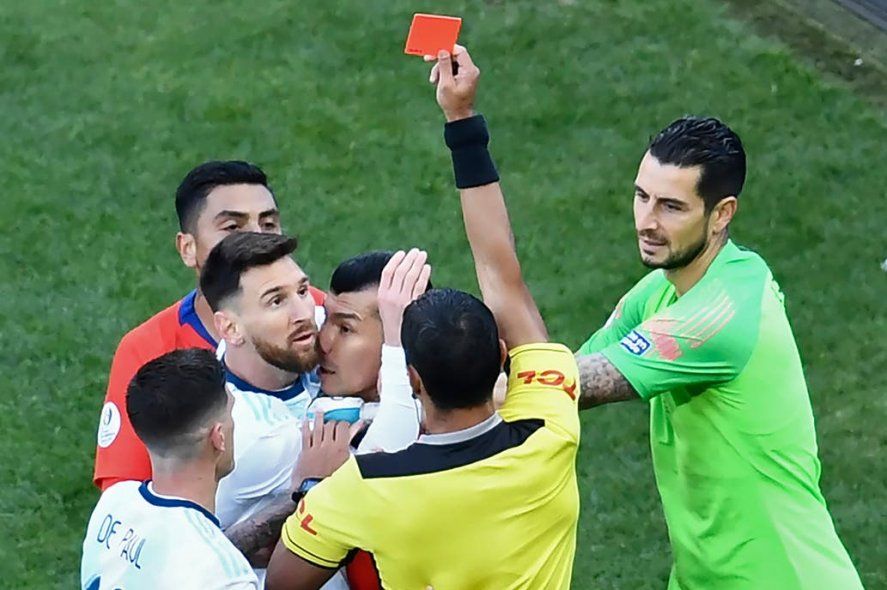 La expulsión de Messi en la Copa América: La sanción expiró y podrá estar en la Bombonera.
