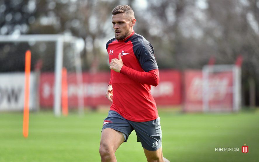 Nicolás Pasquini, defensor de Estudiantes