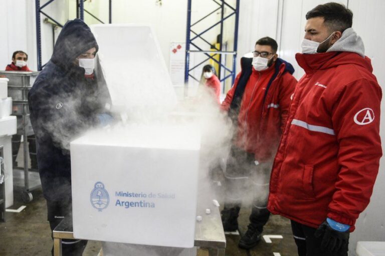 Llegarán 3 millones de vacunas Sinopharm: cuántas dosis tendrá el país