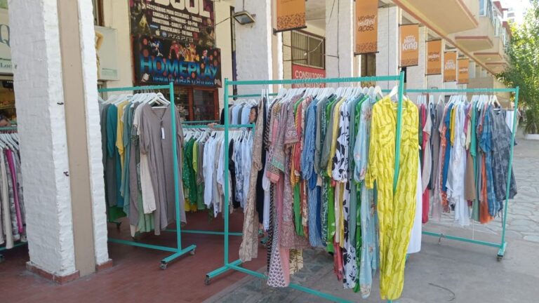 Buscamos precios y variedades en las Ferias de La Plata y locales de Pinamar