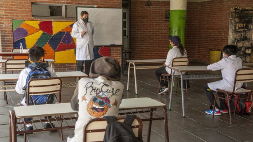 El barbijo no será obligatorio en las escuelas de CABA.