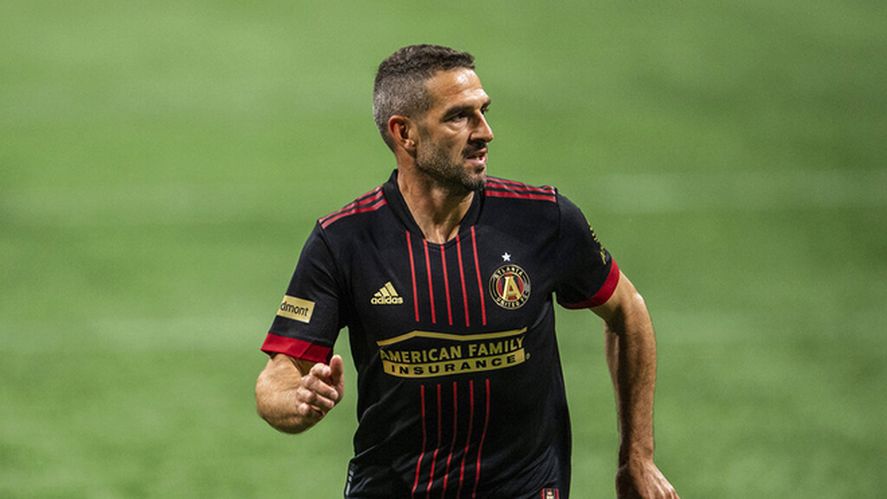Lisandro López dejó la MLS tras la muerte de su padre y en Racing lo esperan.