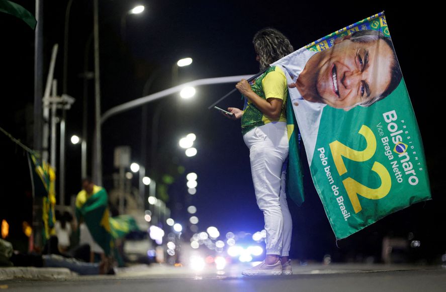 En una elección pareja y tensa, el líder del PT le ganó al actual presidente de Brasil, Jair Bolsonaro.