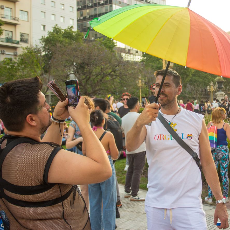 La 'Marcha del orgullo' es la manifestación festiva que congrega todos los años a miles de integrantes de las poblaciones LGBTI -Fotos Lucio Maurín-