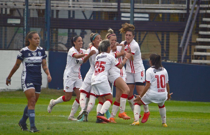 Estudiantes venció a Gimnasia como visitante en el último Clásico Platense de fútbol femenino. Ahora será local.