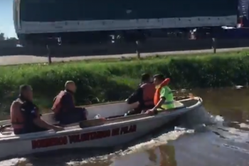 ducote monto una farsa para simular que recorria zonas inundadas, pero lo descubrieron