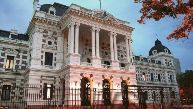 La Justicia ordenó al Gobierno bonaerense que equipare los salarios de jueces provinciales a los nacionales