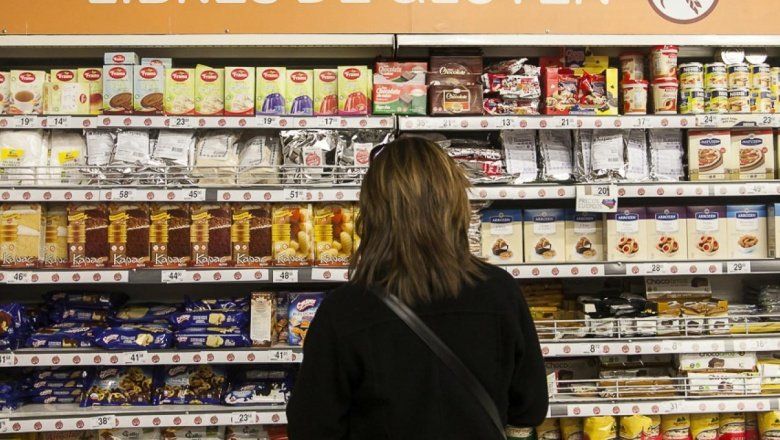 Se recomienda consumir alimentos más saludables y realizar actividad física. 