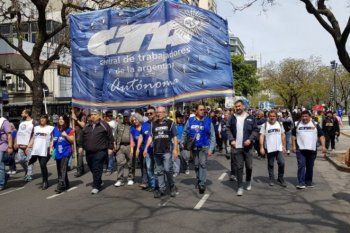 marcha contra el ajuste: las cta convocan a plaza de mayo en rechazo a las medidas de milei
